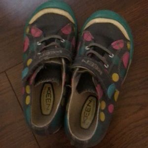 Girls Keen shoes